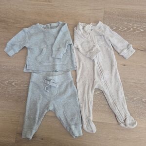 Gap Baby 3 Piece Sleep Play Set Gray Tan Waffle Pattern Organic Cotton 0-3 Mnts